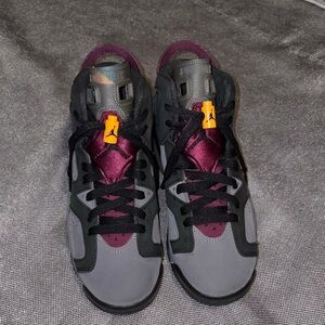 Jordan 6 Retro Bordeaux size 5Y